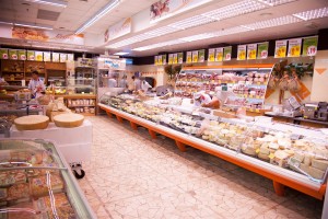 interno Supermercato Emme Più